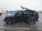 Jeep Wrangler Unlimited Sport 4X4 1C4HJXDN1JW221653 снимка