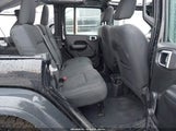Jeep Wrangler Unlimited Sport 4X4 1C4HJXDN1JW221653 fotografie