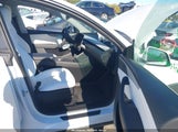 Tesla Model Y Long Range Dual Motor All-Wheel Drive 7SAYGDED9TF375766 fotografie