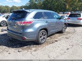 Toyota Highlander Xle V6 5TDJKRFH0GS228426 fotografie