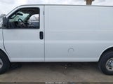 Chevrolet Express  Work Van 1GCWGAFFXH1106050 fotografie