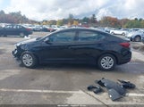 Hyundai Elantra Se 5NPD74LF6LH523521 photo