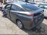 Toyota Prius Two Eco JTDKARFU3G3000300 снимка