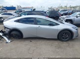 Toyota Prius Le JTDACAAU0R3041551 photo