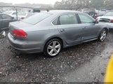Volkswagen Passat 1.8T Se 1VWBT7A39FC017773 снимка