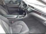 Toyota Camry Le 4T1B11HK0JU581832 photo