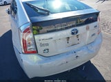 Toyota Prius Three JTDKN3DUXC5529696 снимка