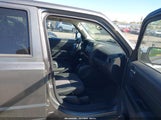 Jeep Patriot Latitude 1C4NJRFB4CD574159 снимка