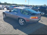 Porsche 928 S WP0JB0921HS861075 fotografie