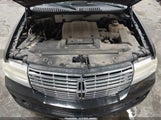 Lincoln Navigator 5LMFU28528LJ22520 снимка