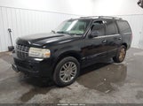 Lincoln Navigator 5LMFU28528LJ22520 снимка