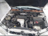 Toyota Camry Le JT2BG22K8W0112500 photo