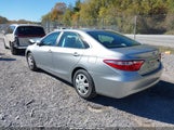 Toyota Camry Le 4T4BF1FK3FR472914 снимка