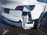 Tesla Model Y Long Range Dual Motor All-Wheel Drive 7SAYGDEE5RA305213 photo