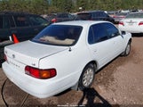 Toyota Camry Le 4T1SK12E1SU894180 снимка