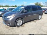 Toyota Sienna Xle 7 Passenger/Xle 8 Passenger/Xle Premium 8 Passenger 5TDYK3DCXFS655064 fotografie