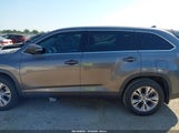 Toyota Highlander Le Plus V6 5TDZKRFH3GS140215 снимка