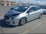 Toyota Prius Three JTDKARFU2G3020893 снимка