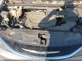 Chrysler Pacifica Touring 2C4RC1DGXHR502494 снимка