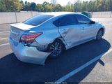 Nissan Altima 2.5 S 1N4AL3AP3FN375651 fotografie