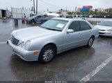 Mercedes-Benz E 320 WDBJF65J81B296056 снимка