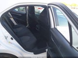Toyota Camry Le 4T1B11HK0KU692642 photo