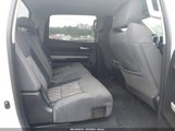 Toyota Tundra Sr5 5.7L V8 5TFDW5F16KX820512 снимка
