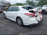 Toyota Camry Hybrid Le 4T1B31HK8JU001026 снимка