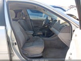 Toyota Camry Le JTDBE32KX30154150 снимка