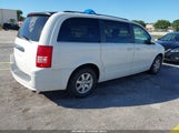 Chrysler Town & Country Touring 2A8HR54P38R799943 снимка