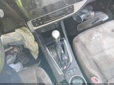 Toyota Corolla Le 5YFBURHE5JP833088 снимка
