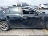 Mazda Mazda3 3MZBPABL0LM132935 fotografie