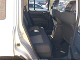 Jeep Patriot Sport 1J4FF28BX9D249593 снимка