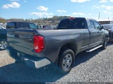 Toyota Tundra Sr5 5.7L V8 5TFCW5F13JX022222 fotografie
