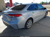 Toyota Corolla Le 5YFB4MDE6SP313136 fotografie