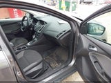 Ford Focus Se 1FADP3F29EL320498 photo
