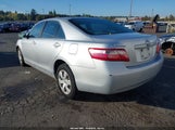 Toyota Camry Le 4T1BE46K17U183353 снимка