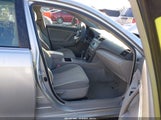 Toyota Camry Le 4T1BE46K17U183353 снимка