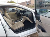 Honda Accord Hybrid Touring 1HGCR6F75FA001370 photo