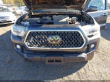 Toyota Tacoma Trd Off Road 5TFSZ5AN8JX150047 снимка