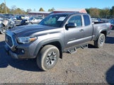 Toyota Tacoma Trd Off Road 5TFSZ5AN8JX150047 photo
