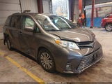 Toyota Sienna Xle 8 Passenger 5TDYZ3DC7JS957996 photo