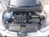 Hyundai Veloster Base W/Black KMHTC6AD4DU122136 снимка