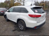 Toyota Highlander Xle 5TDJZRFH1KS595341 снимка