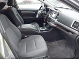 Toyota Highlander Le 5TDBZRFH8JS886924 снимка