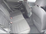 Volkswagen Jetta Gli 2.0T 35Th Anniversary Edition/2.0T Autobahn/2.0T S 3VW6T7BU3KM205500 fotografie