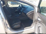 Ford Focus Se 1FADP3F28JL332684 снимка