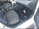 Toyota Corolla Le JTDEPMAE3N3016461 снимка