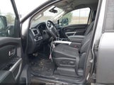 Nissan Titan Xd Pro-4X Diesel 1N6BA1F4XJN514817 photo