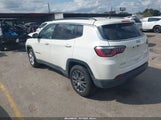 Jeep New Compass Latitude 4X4 3C4NJDBB9HT645804 снимка